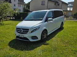 Weiß Gebraucht 2017 Mercedes V250 Avantgarde Edition Van / Kleinbus | 47.900 € (Etwas zu teuer)