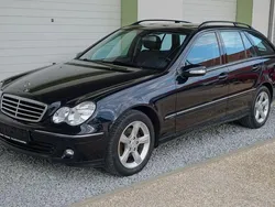 Blau Gebraucht 2006 Mercedes C200 Avantgarde Limousine | 4.799 € (Fairer Preis)