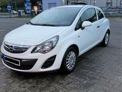 Weiß Gebraucht 2014 Opel Corsa Selection Kleinwagen | 5.300 € (Etwas zu teuer)