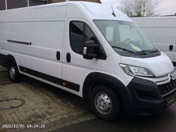Lackierung weiss icy/deckende Gebraucht 2024 Citroën Jumper Start Van / Kleinbus | 22.390 € (Fairer Preis)