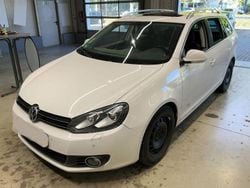 Weiß Gebraucht 2011 VW Golf VI Highline Kombi | 7.580 € (Fairer Preis)