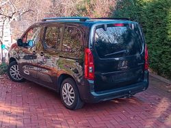 Schwarz Gebraucht 2020 Citroën Berlingo Shine Van / Kleinbus | 19.000 € (Guter Preis)