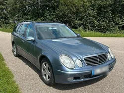 Blau Gebraucht 2003 Mercedes E320 Kombi | 3.800 €