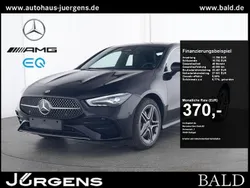 Metalliclack kosmosschwarz Gebraucht 2024 Mercedes CLA250e AMG Limousine | 39.330 € (Fairer Preis)