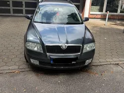 Andere farben Gebraucht 2006 Skoda Octavia Kombi | 1.500 € (Guter Preis)