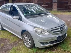 Silber Gebraucht 2005 Mercedes B200 Van / Kleinbus | 1.600 € (Superpreis)