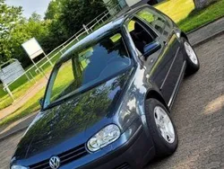 Blau Gebraucht 2002 VW Golf IV Edition Limousine | 1.200 € (Guter Preis)