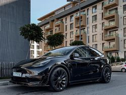 Schwarz Gebraucht 2022 Tesla Model Y Performance SUV | 48.279 €