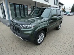 Grün Gebraucht 2022 Lada niva SUV | 16.490 € (Fairer Preis)