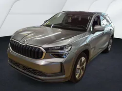 Graphitegrau metallic Gebraucht 2025 Skoda Kodiaq Selection SUV | 45.830 € (Guter Preis)