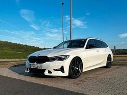 Weiß Gebraucht 2020 BMW 320 M Sport Kombi | 29.000 € (Fairer Preis)
