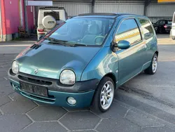 Grün Gebraucht 2004 Renault Twingo Kleinwagen | 1.200 € (Fairer Preis)