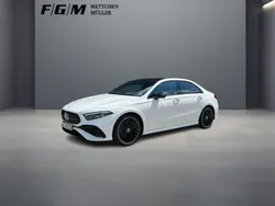 Unilack polarweiß Gebraucht 2025 Mercedes A200 AMG line Limousine | 41.870 €
