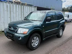 Grün Gebraucht 2003 Mitsubishi Pajero SUV | 7.600 €