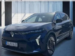 Blau Gebraucht 2024 Renault Scénic Iconic Van / Kleinbus | 41.990 € (Superpreis)