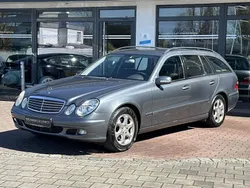Blau Gebraucht 2004 Mercedes E200 Kombi | 1.950 € (Guter Preis)