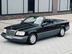Schwarz Gebraucht 1996 Mercedes E320 Cabrio | 38.000 €