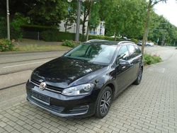 Schwarz Gebraucht 2016 VW Golf VII Cup Kombi | 6.999 € (Guter Preis)