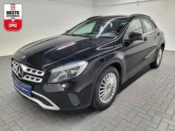 Schwarz (nachtschwarz unilack) Gebraucht 2019 Mercedes GLA180 Style SUV | 21.480 € (Fairer Preis)