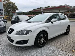 Weiß Gebraucht 2010 Seat Leon Limousine | 2.999 € (Fairer Preis)