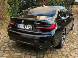 Schwarz Gebraucht 2019 BMW 330e M Sport Limousine | 33.900 € (Teuer)