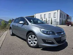 Grau Gebraucht 2015 Opel Astra Limousine | 8.299 € (Fairer Preis)