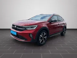 Kings red metallic (metallic) Gebraucht 2022 VW Taigo Style SUV | 18.980 € (Guter Preis)