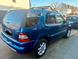 Blau Gebraucht 2003 Mercedes ML320 SUV | 4.200 € (Fairer Preis)