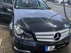 Schwarz Gebraucht 2012 Mercedes C220 Avantgarde Limousine | 11.800 € (Fairer Preis)