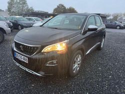Schwarz Gebraucht 2017 Peugeot 3008 Active SUV | 8.200 € (Fairer Preis)