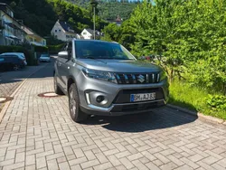 Grau Gebraucht 2022 Suzuki Vitara Comfort SUV | 23.350 € (Teuer)