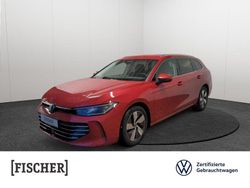 Rot Gebraucht 2024 VW Passat Elegance Kombi | 36.440 € (Fairer Preis)