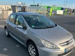 Silber Gebraucht 2005 Peugeot 307 Limousine | 2.500 € (Fairer Preis)