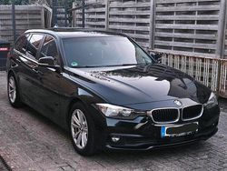 Schwarz Gebraucht 2016 BMW 320 Kombi | 12.300 € (Fairer Preis)