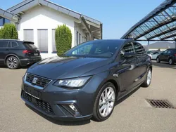 Grau Gebraucht 2024 Seat Ibiza FR Limousine | 17.600 € (Fairer Preis)