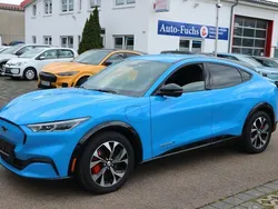 Blau Gebraucht 2024 Ford Mustang Mach-E Extended Range SUV | 39.999 € (Superpreis)