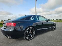 Schwarz Gebraucht 2009 Audi A5 Ambiente Coupé | 12.200 € (Fairer Preis)