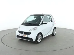 Weiß Gebraucht 2014 Smart ForTwo Coupé Passion Kleinwagen | 8.000 €