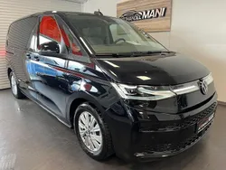 Deep black Gebraucht 2022 VW T7 Life Van | 50.990 € (Superpreis)