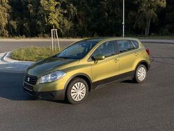 Grün Gebraucht 2015 Suzuki SX4 Limousine | 7.499 €