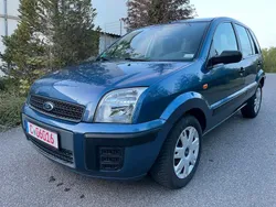 Blau Gebraucht 2006 Ford Fusion Kombi | 2.900 € (Fairer Preis)