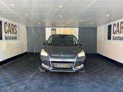 Grau Gebraucht 2016 Ford Kuga SYNC Edition SUV | 9.000 € (Fairer Preis)