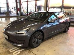 Silber Gebraucht 2021 Tesla Model 3 Standard Range Plus Limousine | 24.000 € (Fairer Preis)