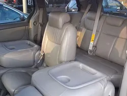 Weiß Gebraucht 2007 Toyota Sienna Van / Kleinbus | 5.500 €