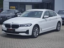 Weiß Gebraucht 2021 BMW 545e Sport Line Limousine | 39.290 € (Superpreis)