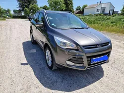 Grau Gebraucht 2016 Ford Kuga Titanium SUV | 12.200 € (Guter Preis)