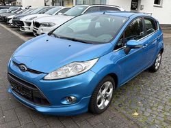 Blau Gebraucht 2010 Ford Fiesta Titanium Kleinwagen | 2.350 € (Fairer Preis)
