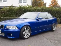 Blau Gebraucht 1995 BMW 328 Performance Coupé | 11.999 €