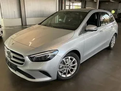 Silber Gebraucht 2020 Mercedes B220 Van / Kleinbus | 28.850 € (Fairer Preis)