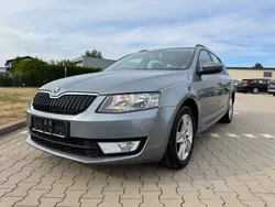 Grau Gebraucht 2013 Skoda Octavia Ambition Kombi | 4.900 € (Fairer Preis)